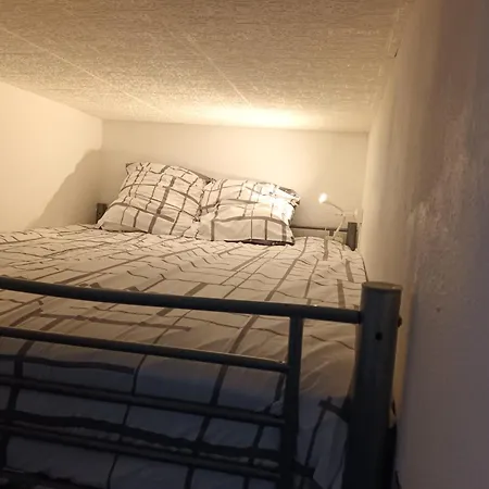 公寓 Appartaucap34 *